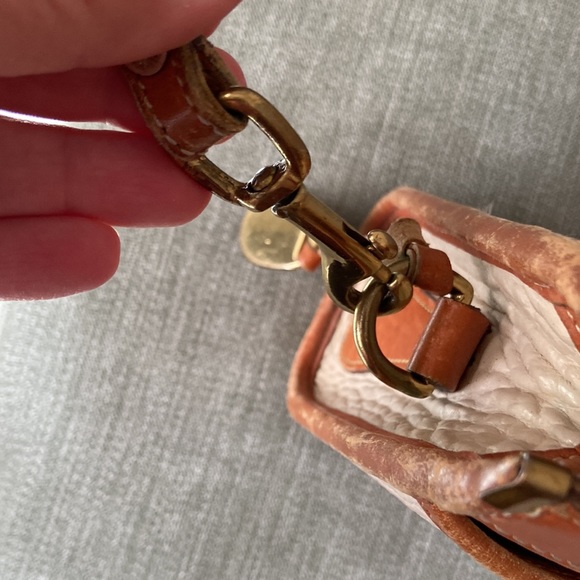 Dooney & Bourke Vintage Pebbled Leather Crossbody - Picture 5 of 7